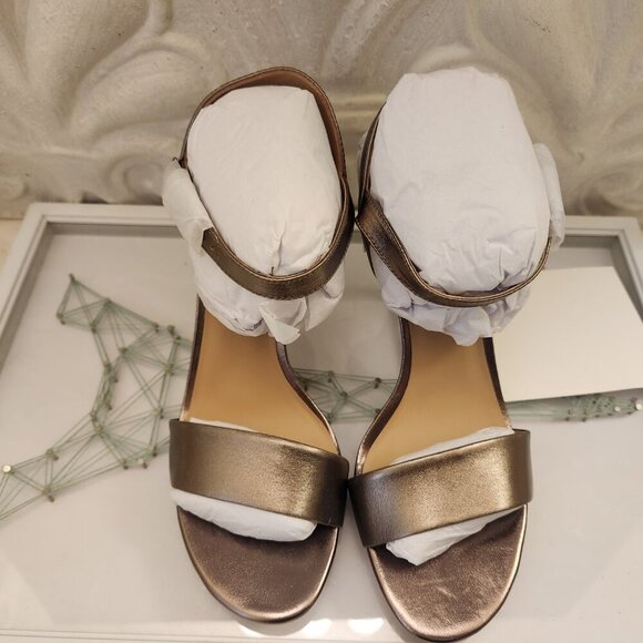 Ralph Lauren " Gwen" Metallic Nappa Leather Gold Heeled Sandals. NIB. Size 11 - Picture 4 of 13